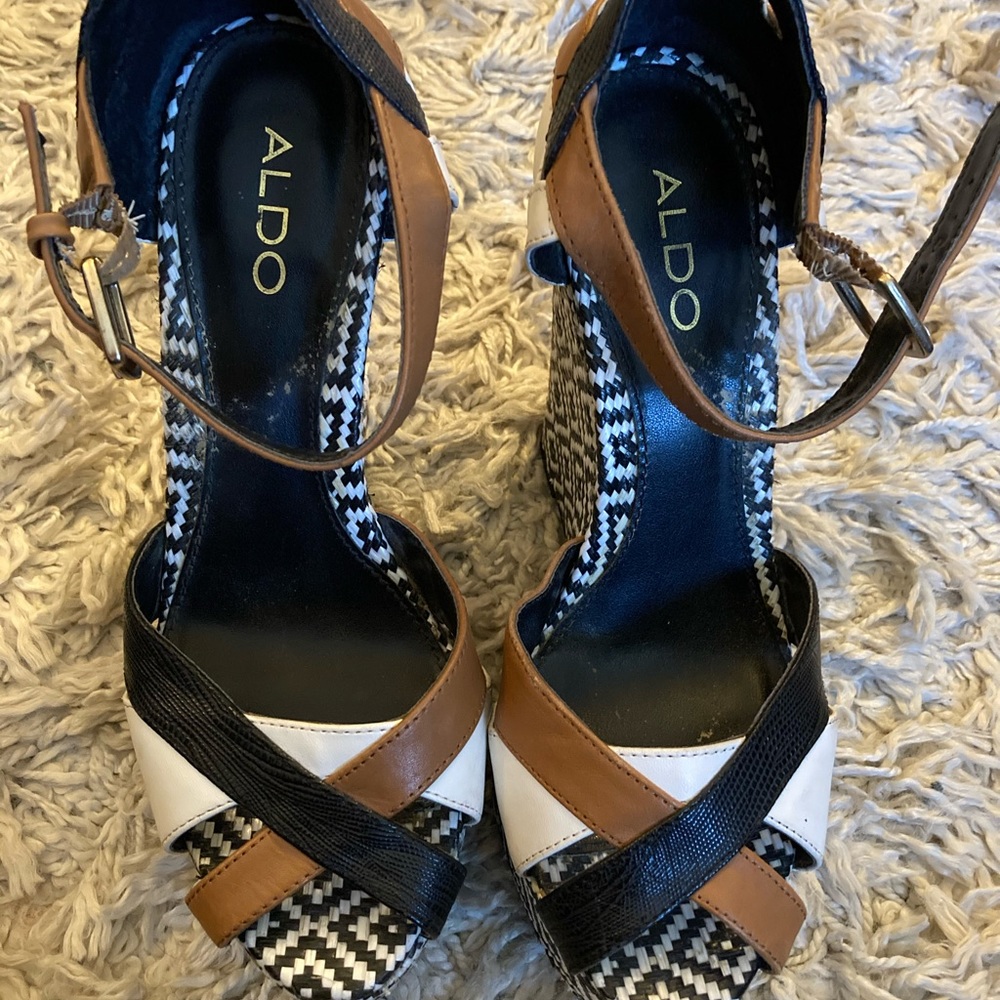 Aldo Wedges